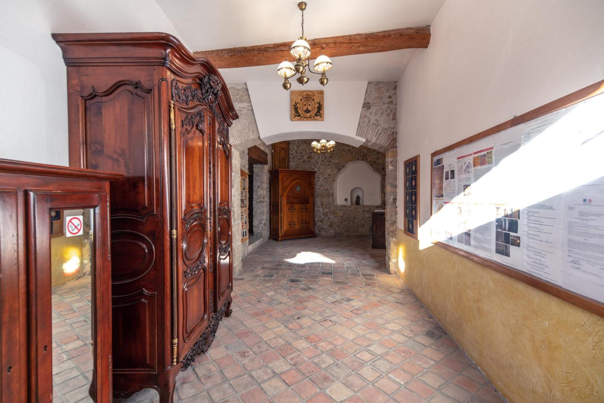 Petit Studio Presbytere Dans L'Eglise ナルボンヌ エクステリア 写真